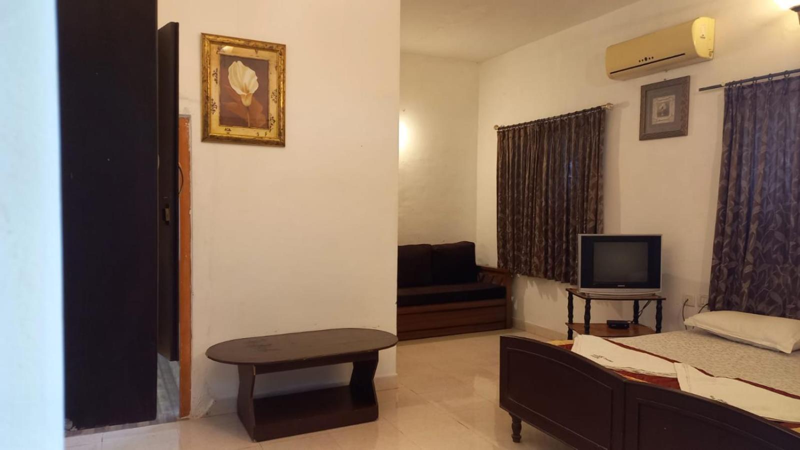 Silent Waters Resorts Yelagiri Eksteriør bilde
