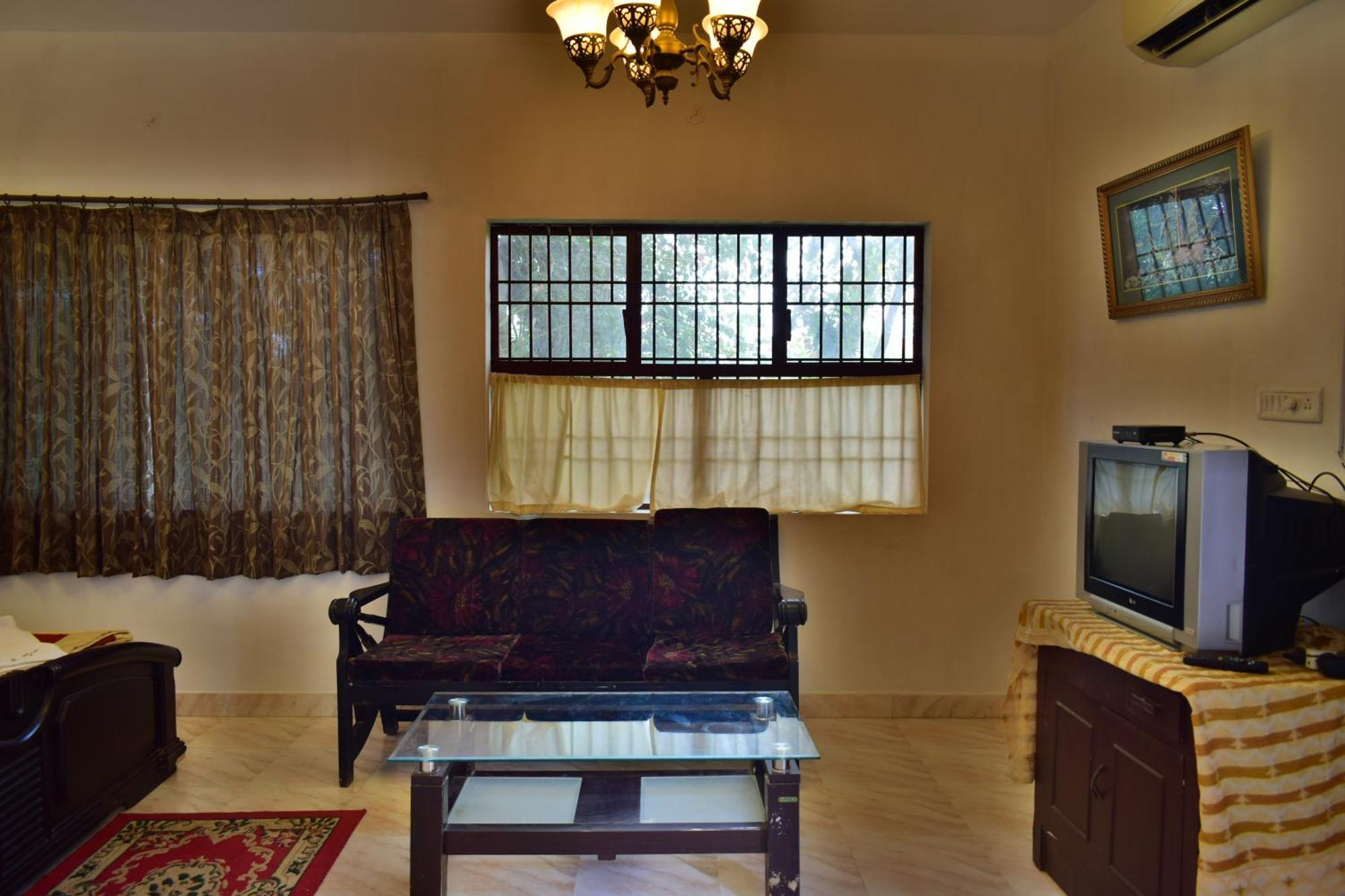 Silent Waters Resorts Yelagiri Eksteriør bilde